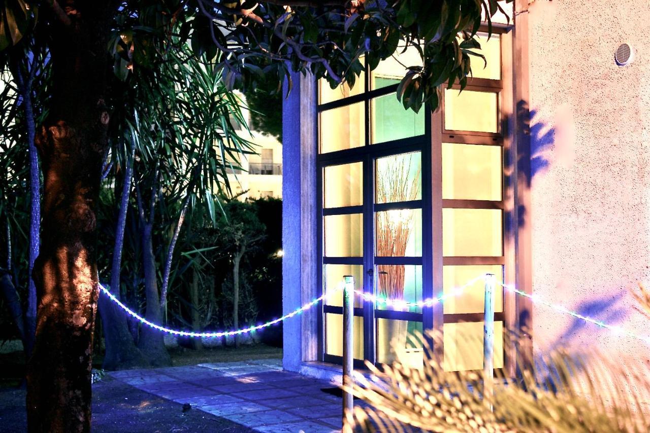 Buenretirope - Confortevoli Appartamentini Con Giardino Pescara Zewnętrze zdjęcie